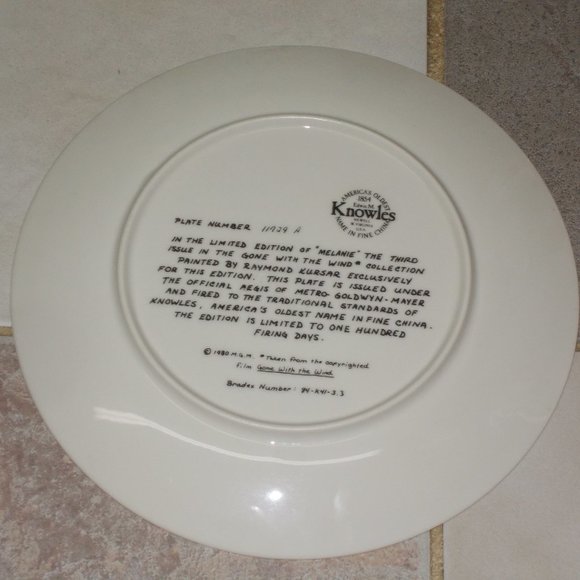 Vintage "Melanie" Gone With The Wind plate, Numbered 11729 - Picture 4 of 5